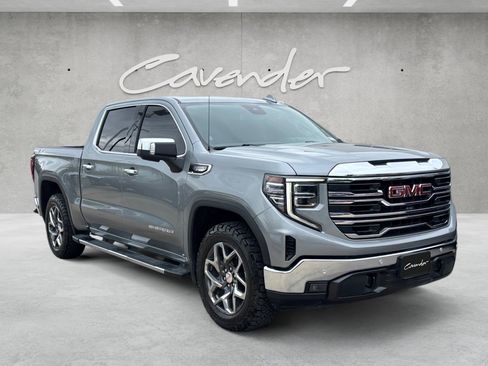 Used 2024 GMC Sierra 1500 SLT image 2