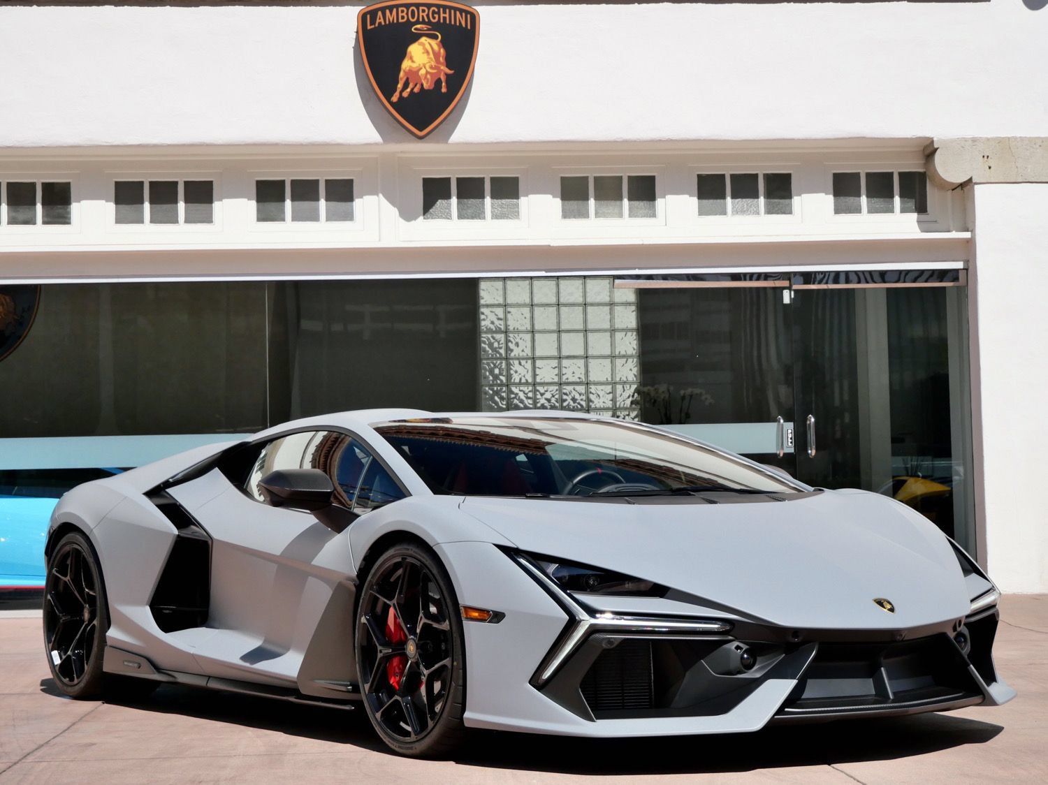 Used 2024 Lamborghini Revuelto AWD/4WD image 1