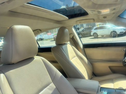 Used 2015 Lexus ES 350 F Sport w/ Luxury Package FWD image 35