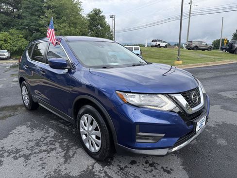 Used 2019 Nissan Rogue S FWD image 7