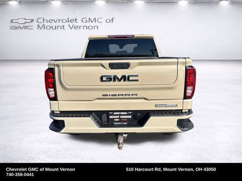 Used 2022 GMC Sierra 1500 Elevation w/ LPO, Elevation Black Package AWD/4WD image 4