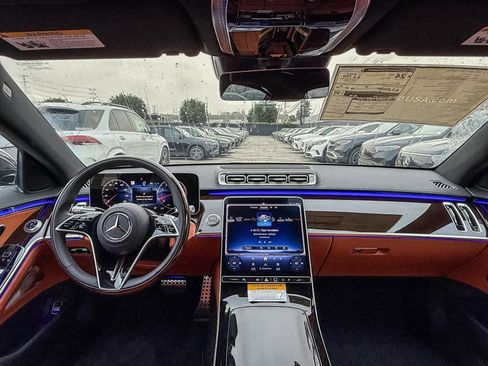 New 2025 Mercedes-Benz S 500 4MATIC image 12