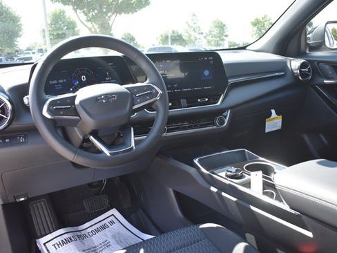 New 2027 Chevrolet Equinox LT w/ Safety and Technology Package FWD image 15