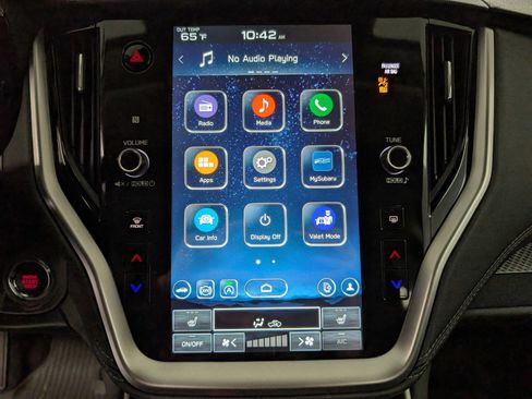 Used 2025 Subaru Outback Premium image 13