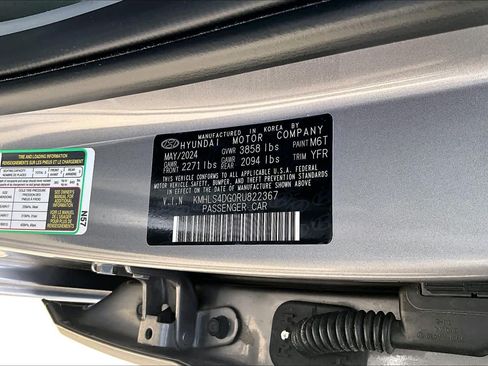 Used 2024 Hyundai Elantra SEL w/ Convenience Package FWD image 32