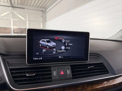 Used 2018 Audi Q5 Prestige w/ Prestige Package AWD/4WD image 24