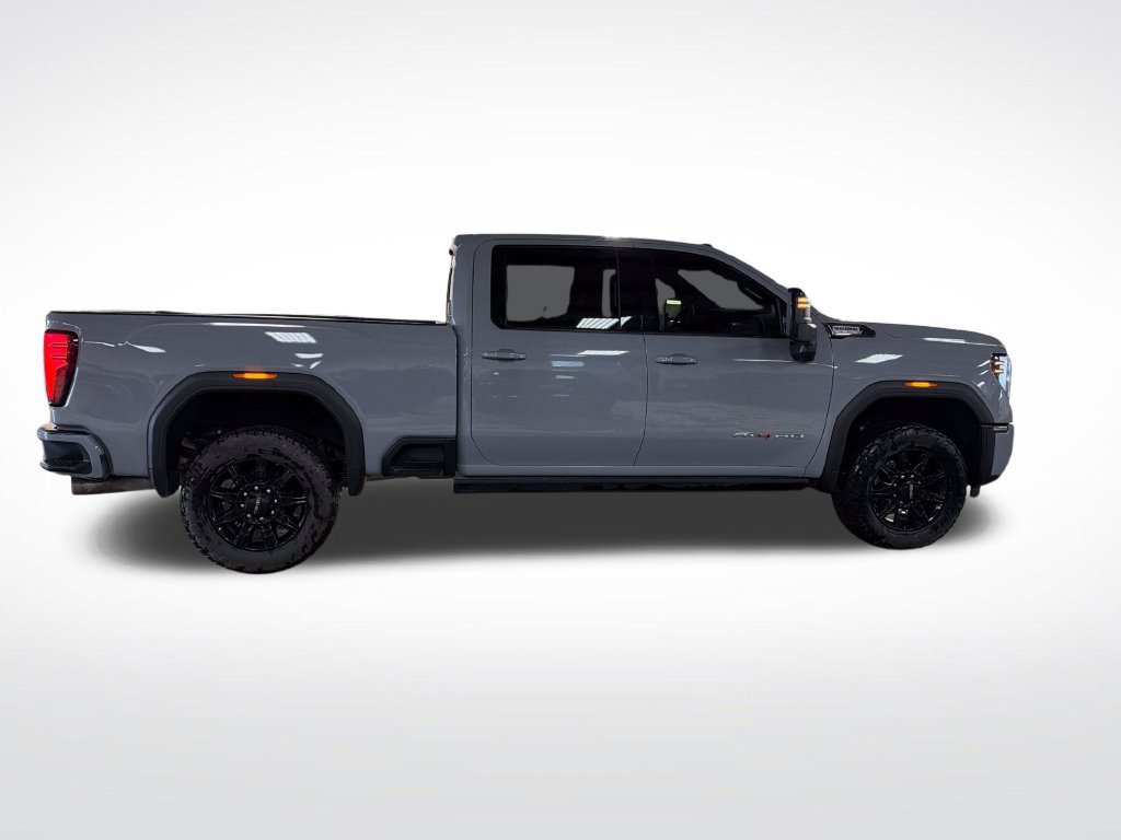 Used 2024 GMC Sierra 3500 AT4 w/ AT4 Premium Plus Package AWD/4WD image 7