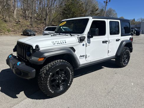 Certified 2023 Jeep Wrangler Unlimited w/ Cold Weather Group AWD/4WD image 2