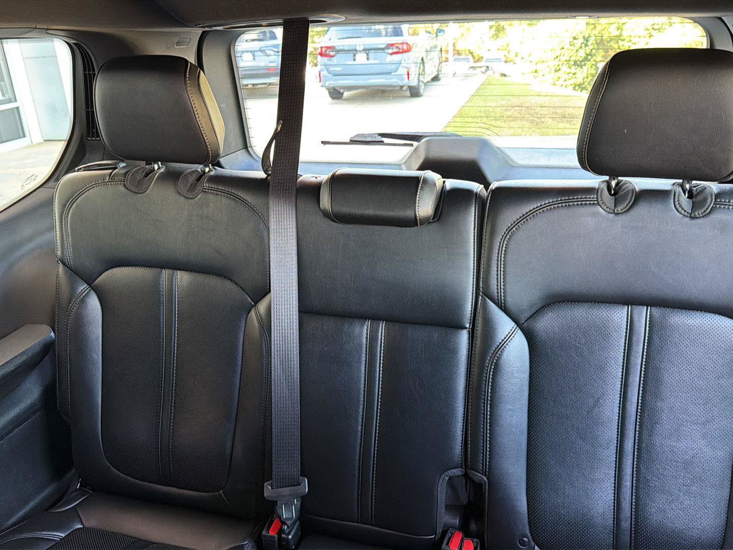 Used 2024 Jeep Wagoneer Series II w/ Flexible Seating Group RWD image 13