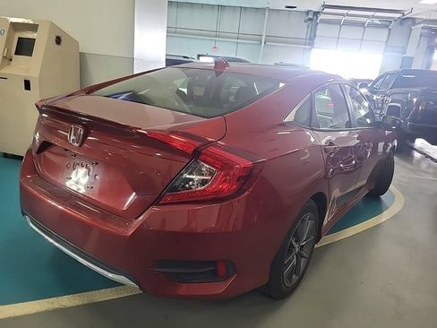 Used 2019 Honda Civic EX image 5