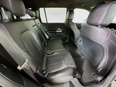 New 2026 Mercedes-Benz GLB 250 image 27