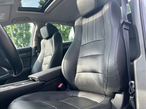 Used 2021 Honda Accord Touring image 11