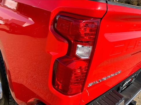 Used 2025 Chevrolet Silverado 1500 LT image 31