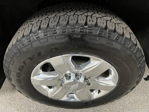 Used 2020 Chevrolet Silverado 2500 LTZ image 24