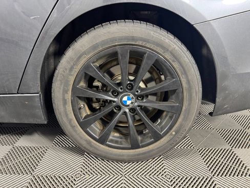 Used 2018 BMW 320i xDrive Sedan AWD/4WD image 13