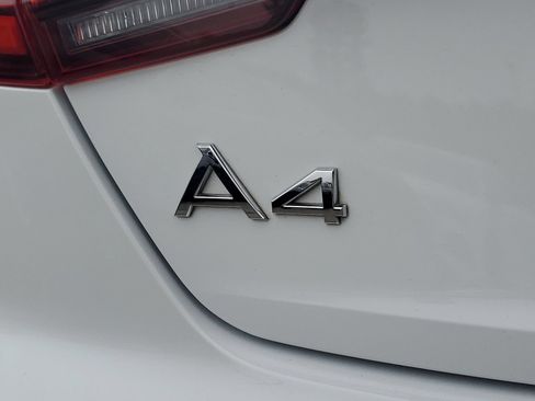 Used 2019 Audi A4 2.0T Premium Plus w/ Premium Plus Package FWD image 7