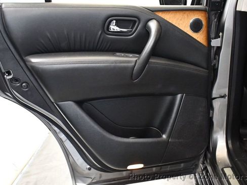 Used 2014 INFINITI QX80 4WD w/ Theater Package image 24