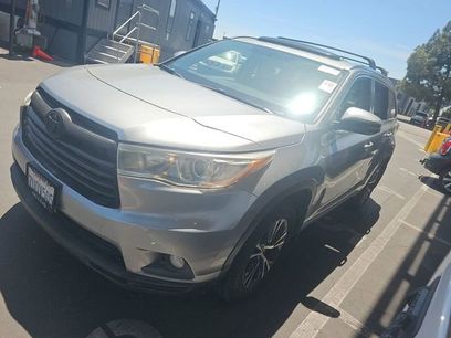 Used 2016 Toyota Highlander XLE