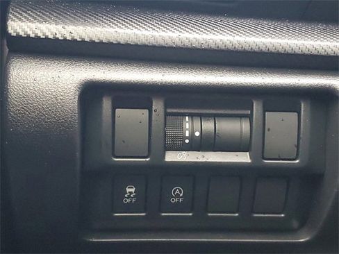 Certified 2023 Subaru Crosstrek 2.0i image 18