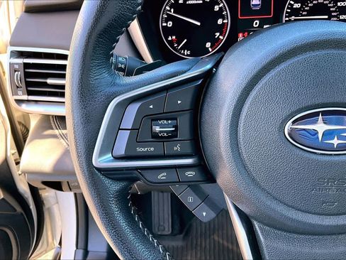 Used 2022 Subaru Outback Limited image 22