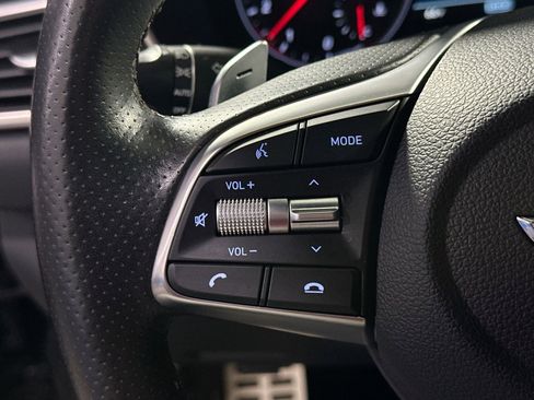 Used 2021 Genesis G70 3.3T image 22