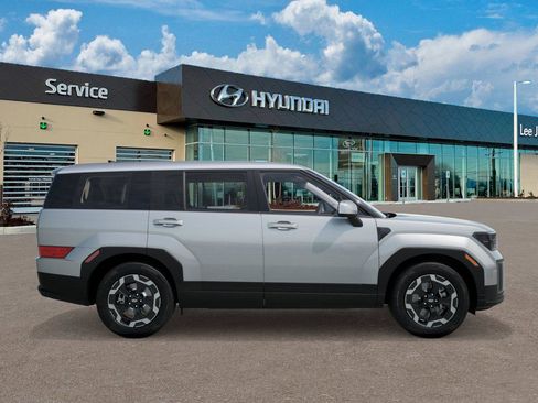New 2026 Hyundai Santa Fe SE image 7