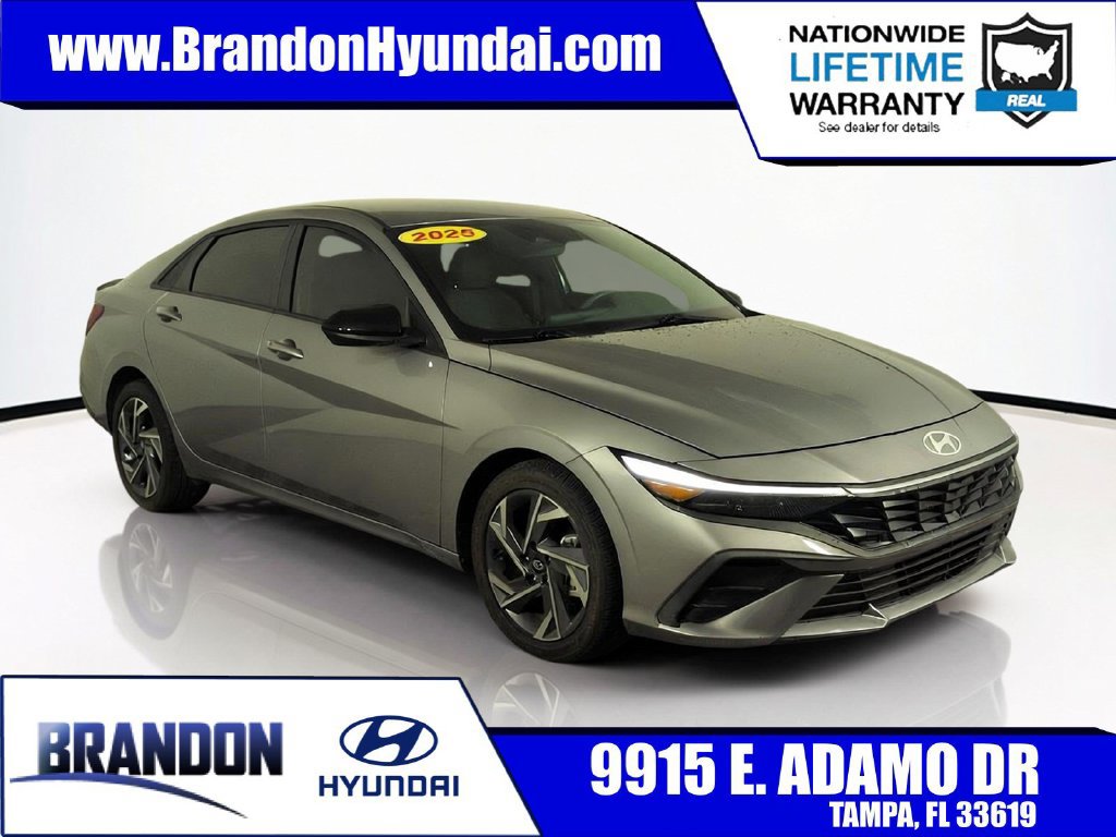 Used 2025 Hyundai Elantra Sport FWD image 1