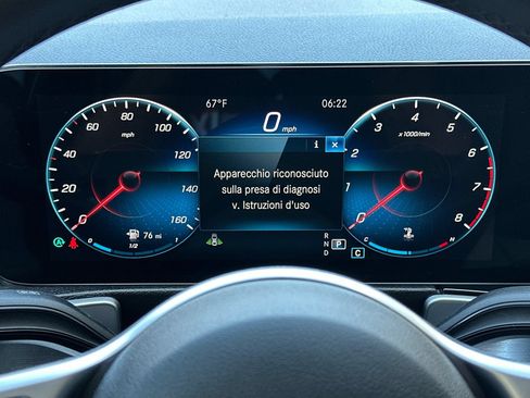 Used 2022 Mercedes-Benz GLB 250 4MATIC image 23