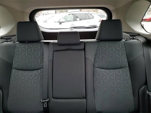 Used 2025 Toyota RAV4 XLE w/ Convenience Package image 21