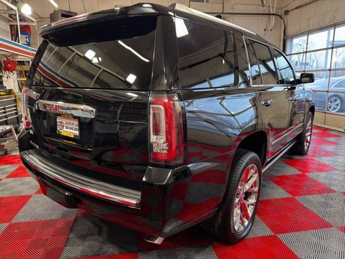 Used 2019 GMC Yukon Denali w/ Denali Ultimate Package image 7