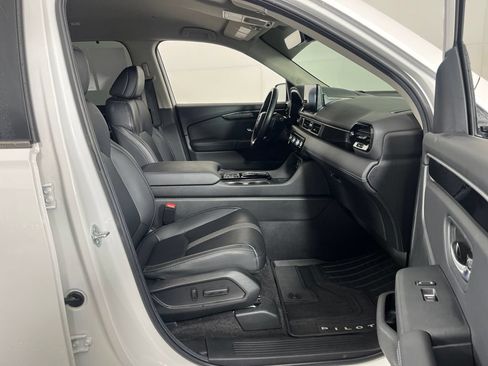 Certified 2025 Honda Pilot EX-L image 4