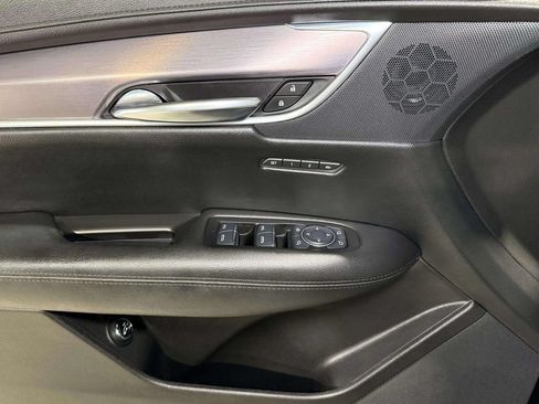 Used 2017 Cadillac XT5 Premium Luxury AWD/4WD image 9