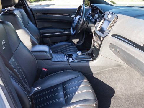 Used 2021 Chrysler 300 S image 20