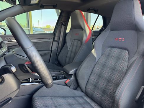 Used 2024 Volkswagen GTI SE image 34