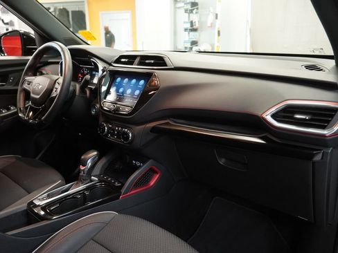 Used 2023 Chevrolet TrailBlazer RS w/ Convenience Package FWD image 35