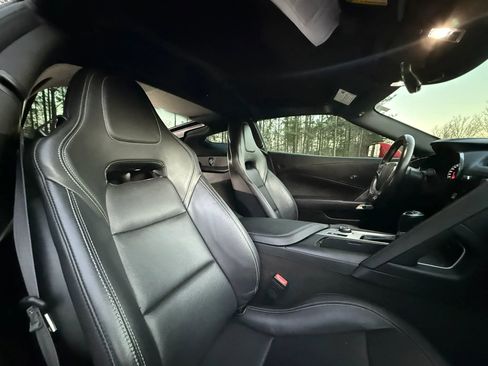 Used 2017 Chevrolet Corvette Stingray Coupe w/ Carbon Flash Badge Package image 18