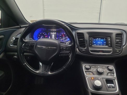 Used 2015 Chrysler 200 S image 22