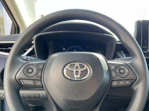 Used 2026 Toyota Corolla LE w/ LE Premium Package image 6