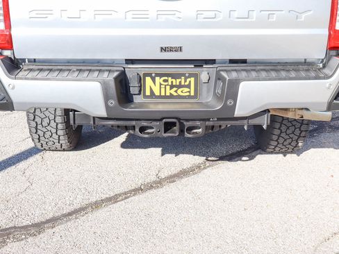 Used 2023 Ford F350 Lariat w/ Lariat Ultimate Package AWD/4WD image 11