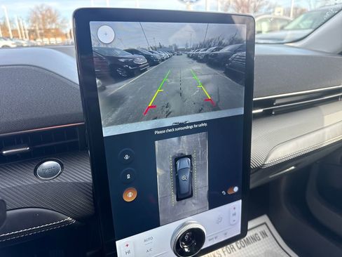 Used 2025 Ford Mustang Mach-E Select image 35