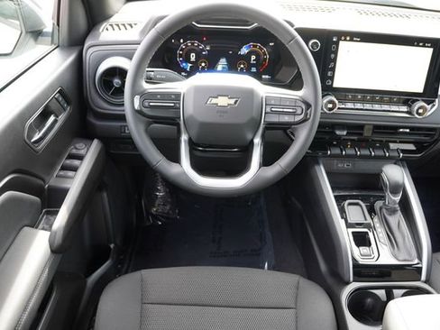 Used 2024 Chevrolet Colorado LT w/ LT Convenience Package II RWD image 18