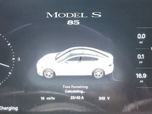 Used 2015 Tesla Model S RWD image 8