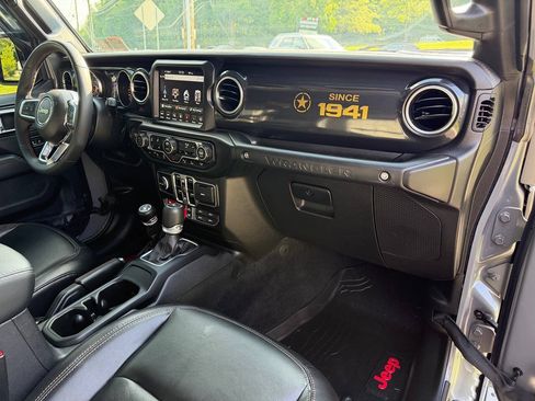 Used 2023 Jeep Wrangler Unlimited Rubicon 392 w/ Dual Top Group AWD/4WD image 19