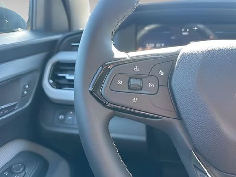 New 2027 Chevrolet Bolt LT w/ Comfort Package FWD image 15