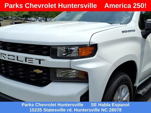 Certified 2020 Chevrolet Silverado 1500 Custom w/ Custom Value Package AWD/4WD image 24