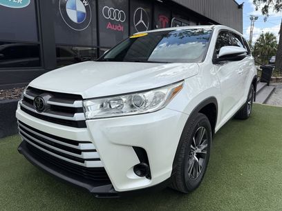 Used 2019 Toyota Highlander LE
