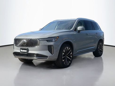 New 2026 Volvo XC90 T8 Ultra w/ Protection Package Premier AWD/4WD image 3