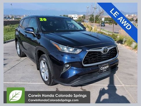Used 2020 Toyota Highlander LE AWD/4WD image 1