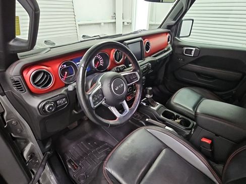 Used 2021 Jeep Wrangler Unlimited Rubicon AWD/4WD image 12