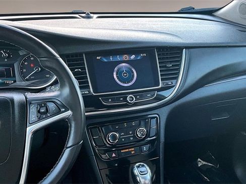 Used 2018 Buick Encore Preferred image 9
